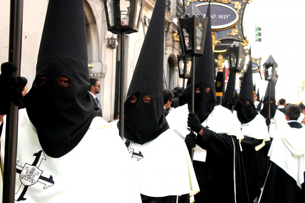 Cofradías con nazarenos