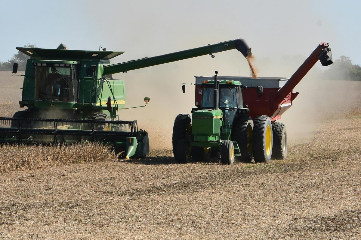 Adapta tu explotación agrícola a la nueva realidad climática. Adapta tu explotación agrícola a la nueva realidad climática.